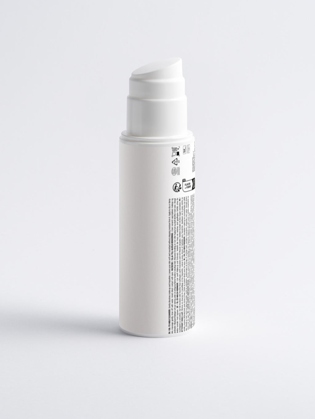 Nettoyant à base d'huile et de lait pour peaux sensibles