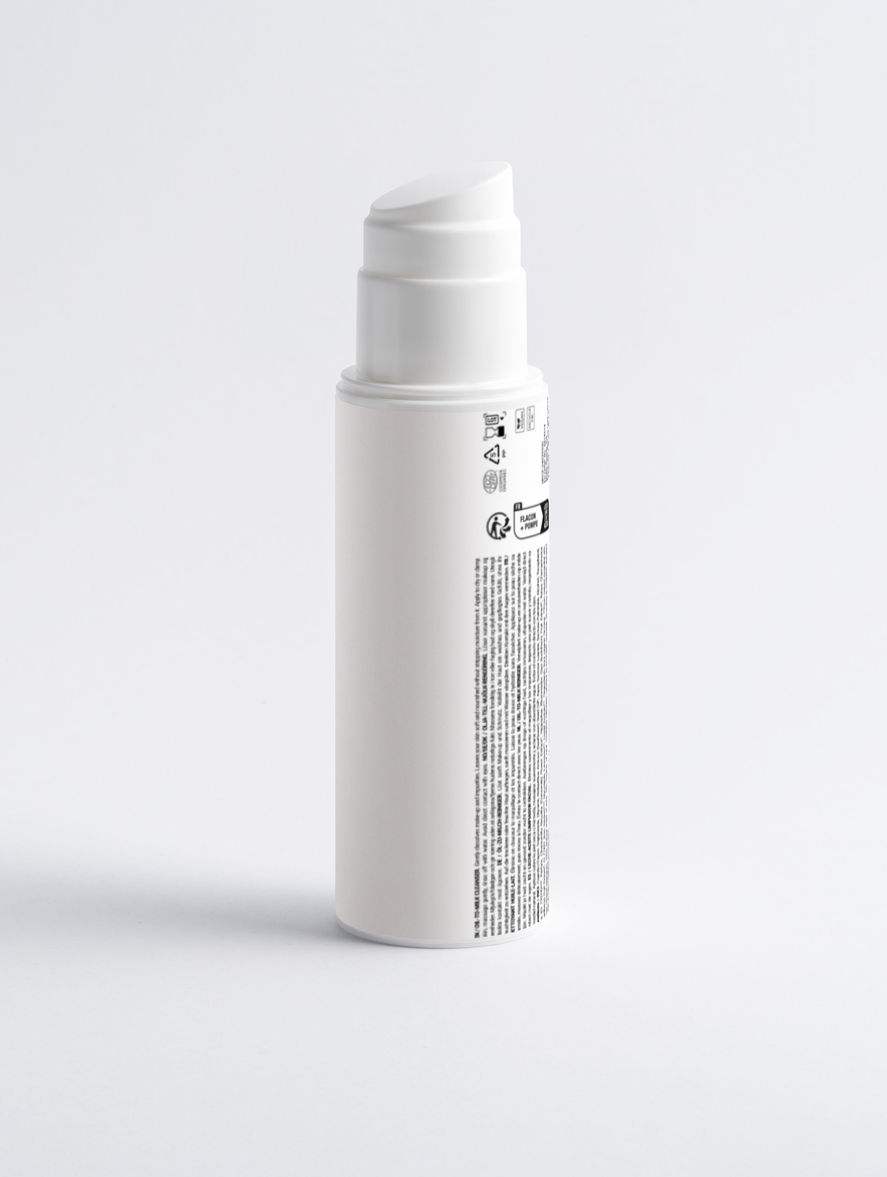 Nettoyant à base d'huile et de lait pour peaux sensibles